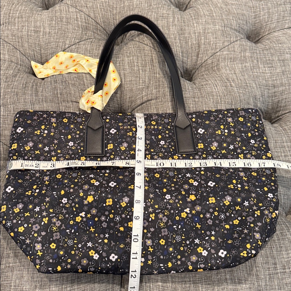 Marc Jacobs Bag Wingman Black Yellow Floral Nylon Tote EUC - Picture 17 of 17